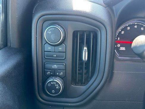 Used 2021 Chevrolet Silverado 2500 W/T w/ WT Convenience Package image 17