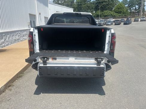 New 2024 Chevrolet Silverado EV RST image 5