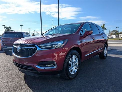 Used 2018 Buick Enclave Essence image 8