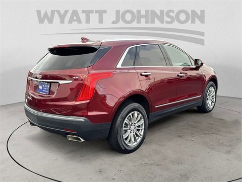 Used 2018 Cadillac XT5 Luxury image 5