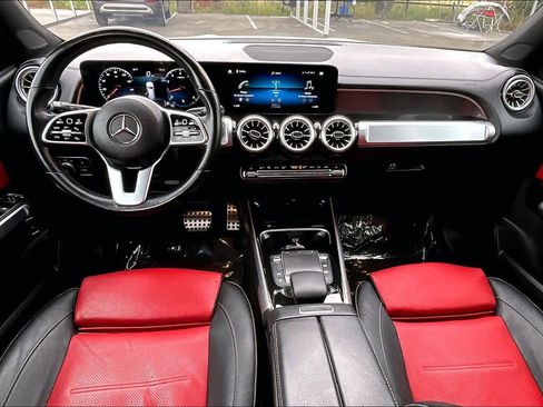 Used 2022 Mercedes-Benz GLB 250 4MATIC image 15