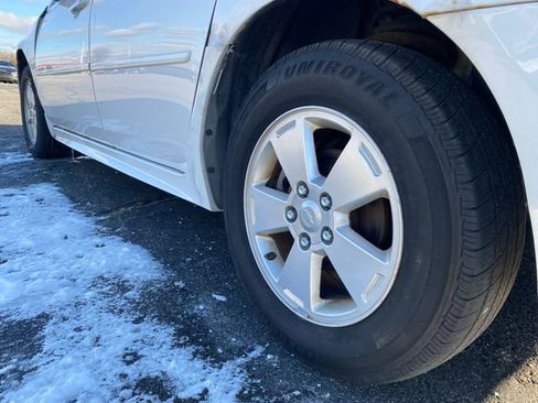 Used 2011 Chevrolet Impala LT image 14