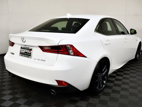 Used 2016 Lexus IS 300 AWD image 9