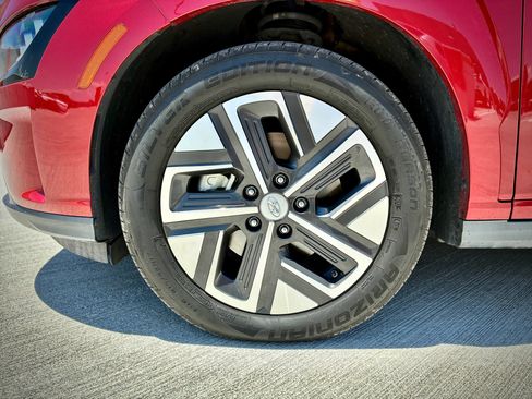 Used 2022 Hyundai Kona Limited FWD image 10