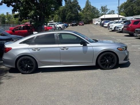 Used 2023 Honda Civic Sport image 3