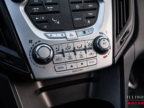 Used 2014 Chevrolet Equinox LS image 19