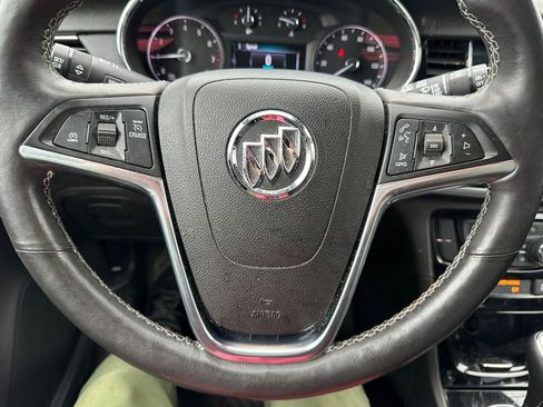 Used 2018 Buick Encore Essence FWD image 3