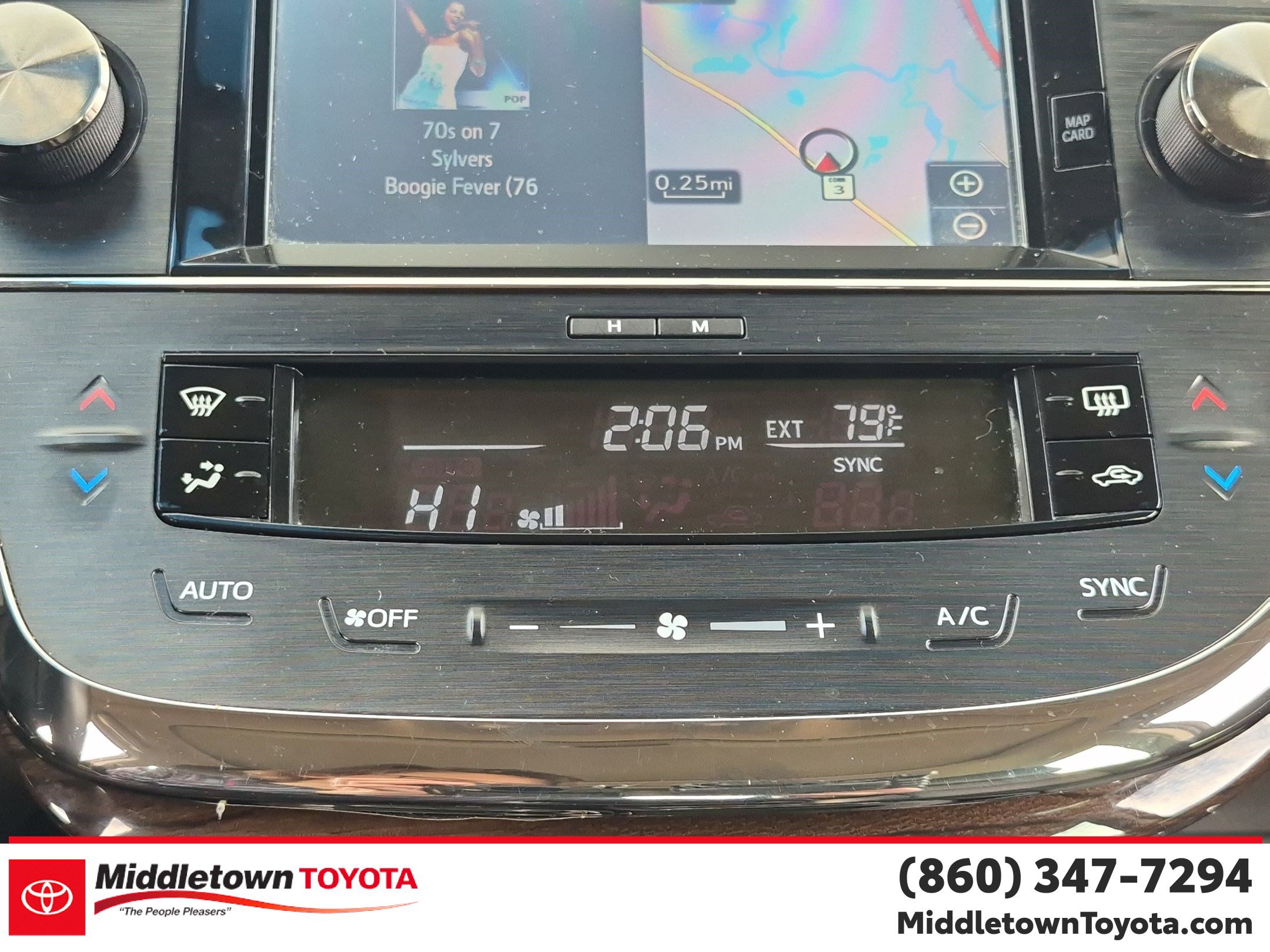Used 2015 Toyota Avalon XLE Touring FWD image 25