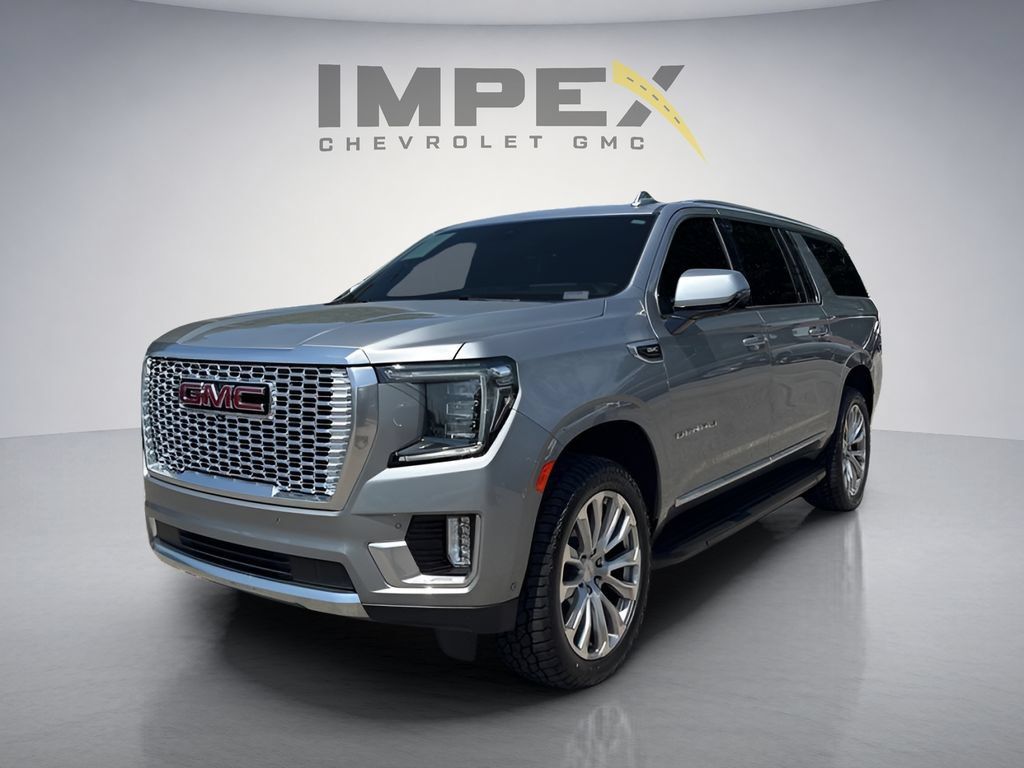 Used 2024 GMC Yukon XL Denali w/ Advanced Technology Package AWD/4WD image 1