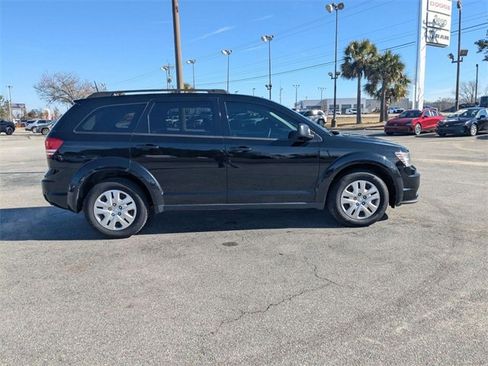 Used 2020 Dodge Journey SE image 10