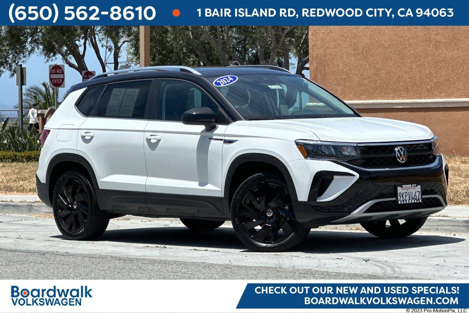 Used 2024 Volkswagen Taos SE AWD/4WD image 1