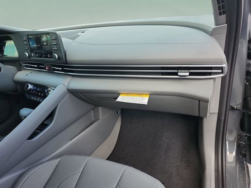 New 2026 Hyundai Elantra Sport FWD image 19