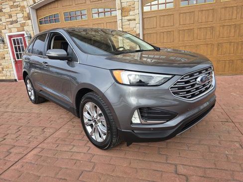 Used 2024 Ford Edge Titanium image 1
