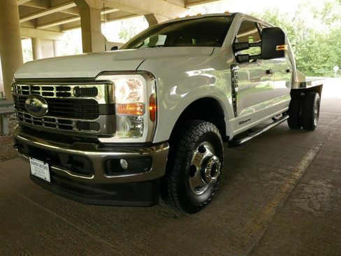 Used 2024 Ford F350 XLT w/ FX4 Off-Road Package AWD/4WD image 24