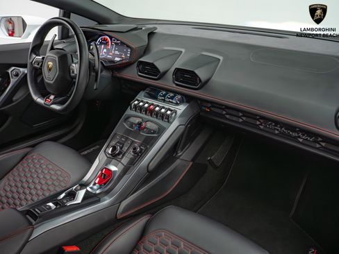 Used 2017 Lamborghini Huracan LP 580-2 image 22
