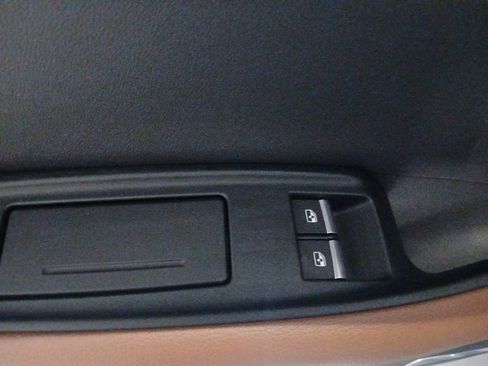 Used 2020 Audi Q8 Prestige image 25