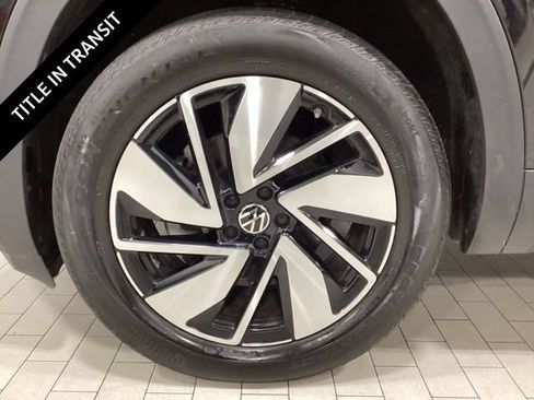 Used 2024 Volkswagen Atlas SE AWD/4WD image 23