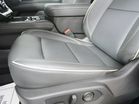 Used 2026 GMC Yukon Elevation AWD/4WD image 10