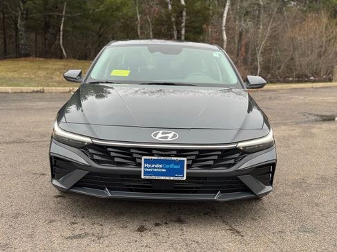 Used 2024 Hyundai Elantra SEL w/ Convenience Package image 2