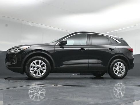 Certified 2024 Ford Escape Active AWD/4WD image 39