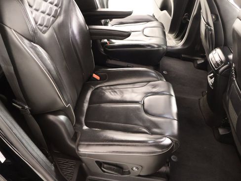 Used 2020 Hyundai Palisade Limited image 16