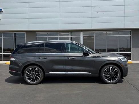 Used 2020 Lincoln Aviator Reserve w/ Equipment Group 202A AWD/4WD image 1
