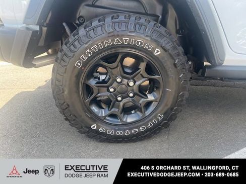 Used 2023 Jeep Wrangler Unlimited w/ Cold Weather Group AWD/4WD image 14