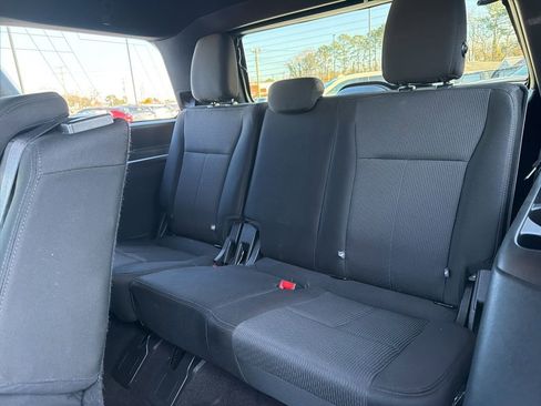 Used 2020 Ford Expedition XLT image 27