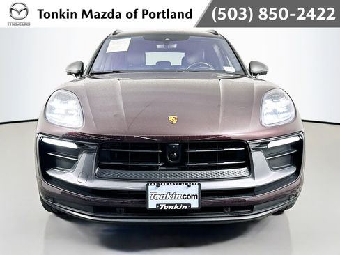 Used 2023 Porsche Macan Turbo AWD/4WD image 2