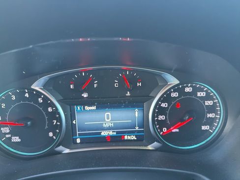 Used 2023 Chevrolet Equinox LT image 24