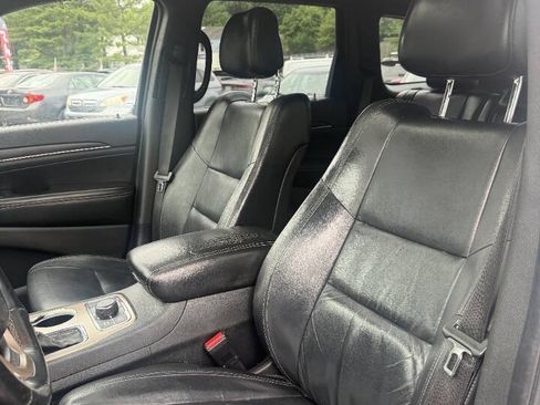 Used 2016 Jeep Grand Cherokee Limited AWD/4WD image 13
