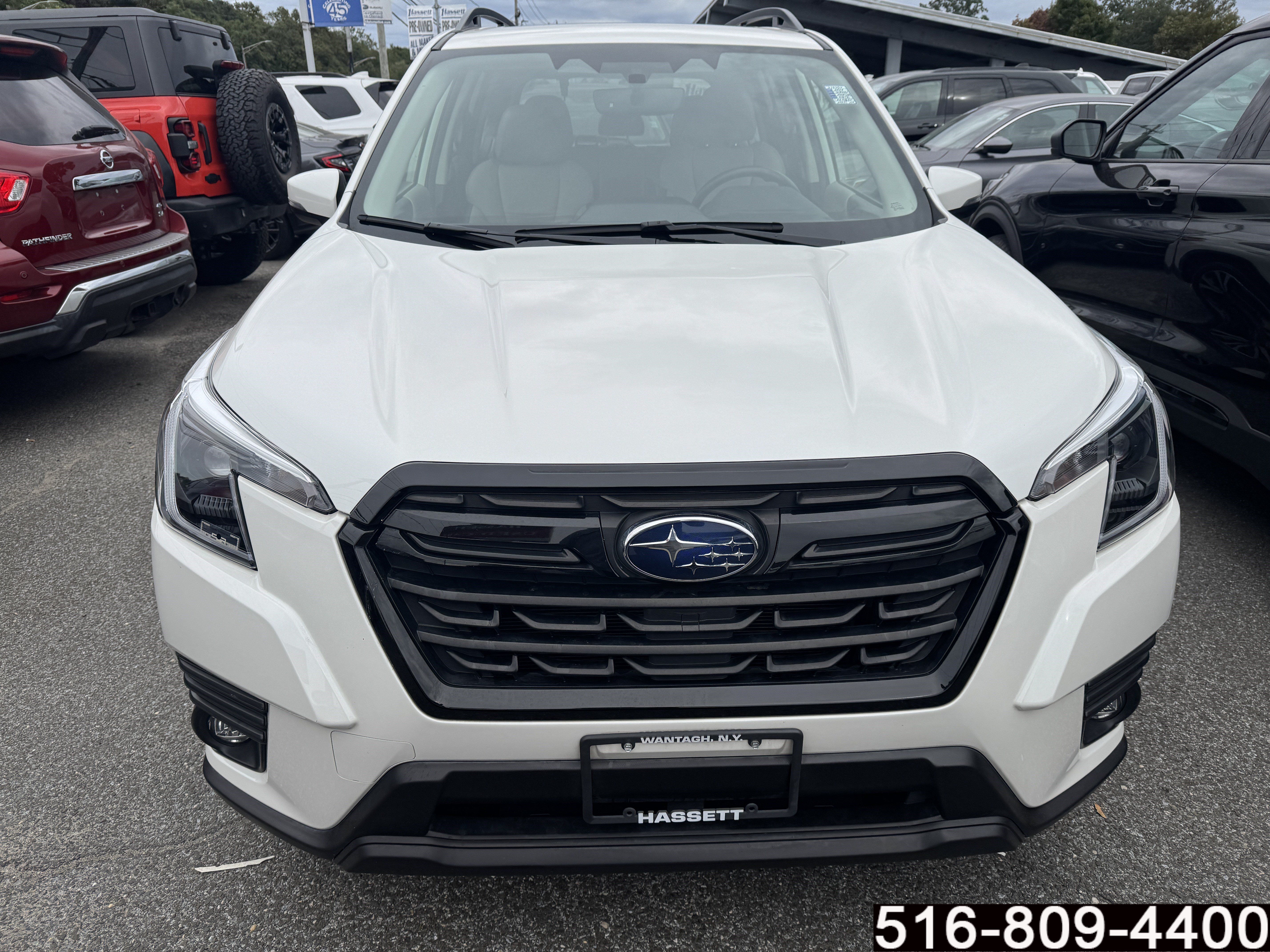 Used 2024 Subaru Forester Limited AWD/4WD image 2