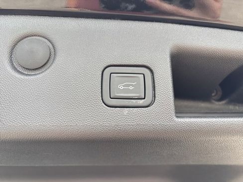 Used 2024 Chevrolet Equinox LT image 17