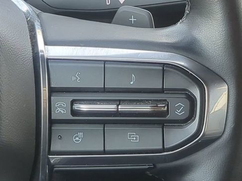 Used 2024 GMC Acadia Elevation image 33