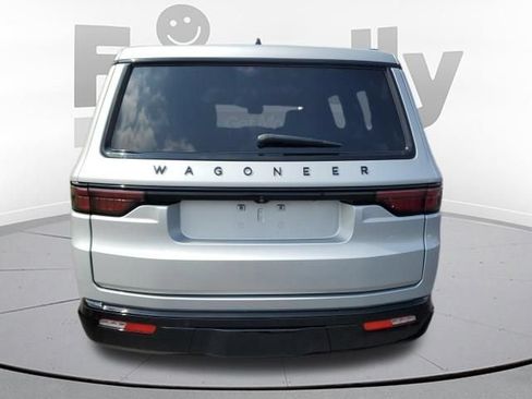 Used 2024 Jeep Wagoneer Series II w/ Convenience Group I AWD/4WD image 4