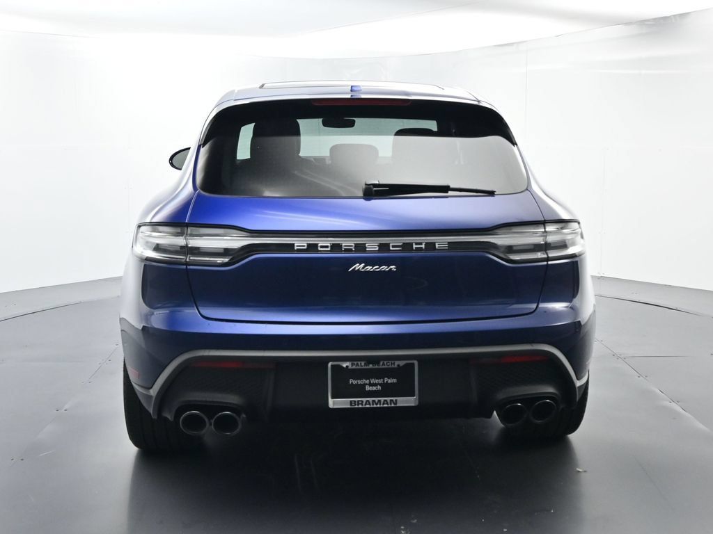 Certified 2025 Porsche Macan AWD/4WD image 13