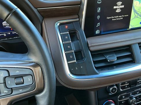 Used 2024 Chevrolet Suburban High Country image 31