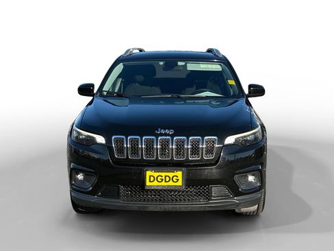 Used 2019 Jeep Cherokee Latitude w/ Popular Appearance Group image 8