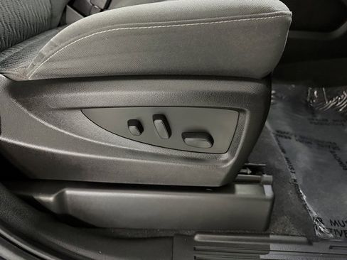 Used 2019 GMC Yukon SLE w/ Convenience Package image 23