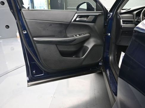 Used 2022 Mitsubishi Outlander SE image 12