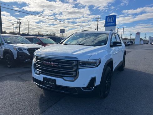 Used 2023 GMC Acadia AT4 w/ Preferred Package image 1