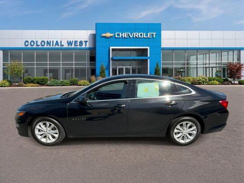 Used 2023 Chevrolet Malibu LT FWD image 2
