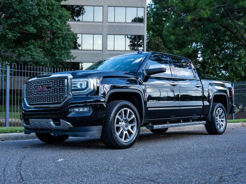Used 2016 GMC Sierra 1500 Denali AWD/4WD image 1