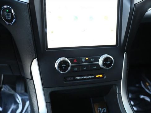 Used 2022 Ford Edge SEL w/ Convenience Package image 22