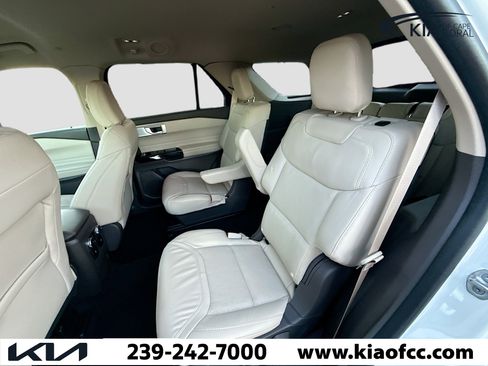 Used 2022 Ford Explorer Platinum w/ Technology Package image 23
