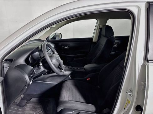 Used 2026 Honda HR-V LX image 11