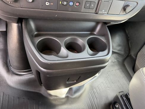 Used 2024 GMC Savana 3500 LS RWD image 34