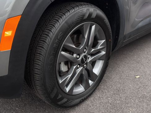 Used 2023 Kia Seltos LX image 12