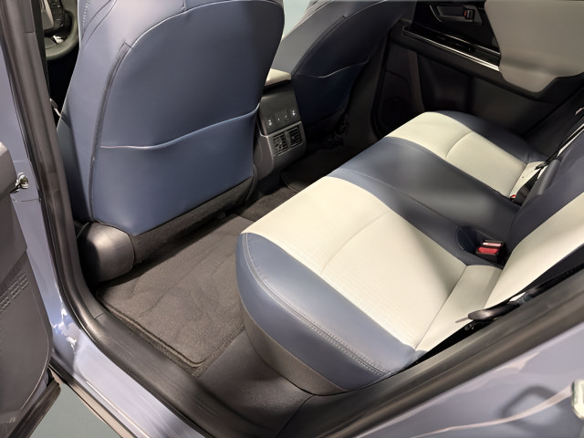 Used 2023 Subaru Solterra AWD image 31