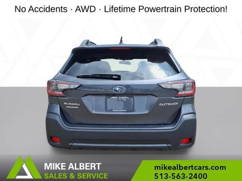 Used 2024 Subaru Outback Premium AWD/4WD image 6